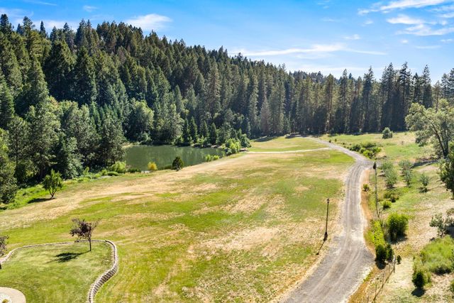 1237 Cable Rd, Camino, CA 95709