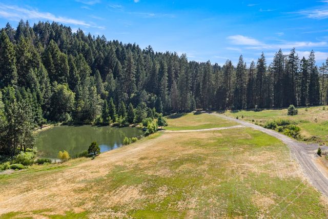 1237 Cable Rd, Camino, CA 95709