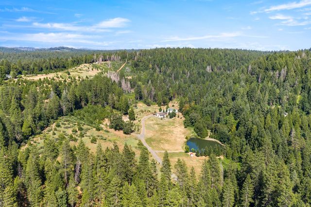 1237 Cable Rd, Camino, CA 95709