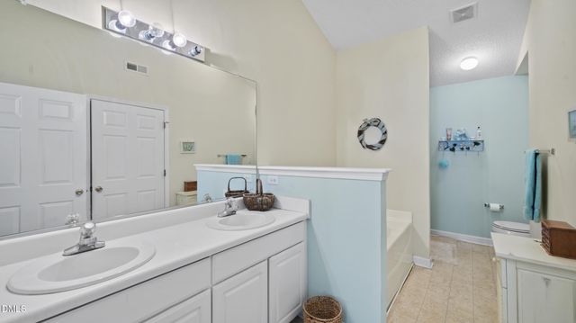 670 Huntingdon Street, Elon, NC 27244