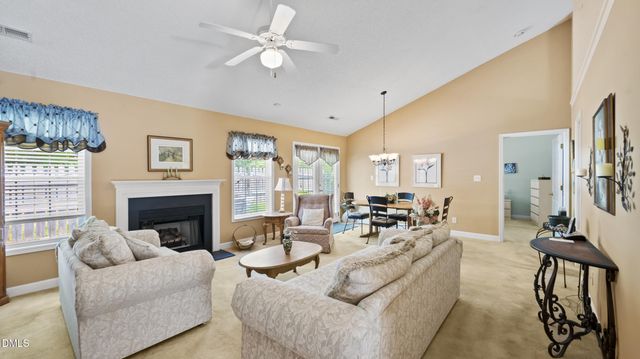 670 Huntingdon Street, Elon, NC 27244