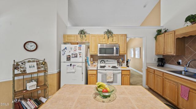 670 Huntingdon Street, Elon, NC 27244