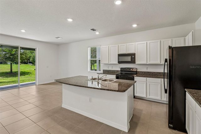 5323 LOBLOLLY LANE, Wildwood, FL 34785