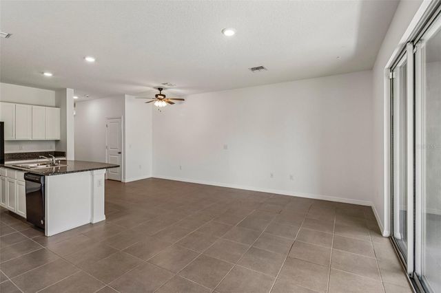 5323 LOBLOLLY LANE, Wildwood, FL 34785