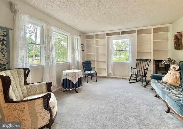 119 CEDAR LAKE DR, Williamstown, NJ 08094