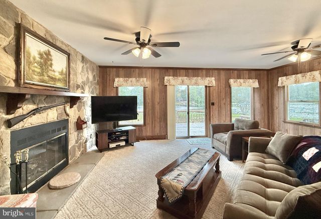 119 CEDAR LAKE DR, Williamstown, NJ 08094
