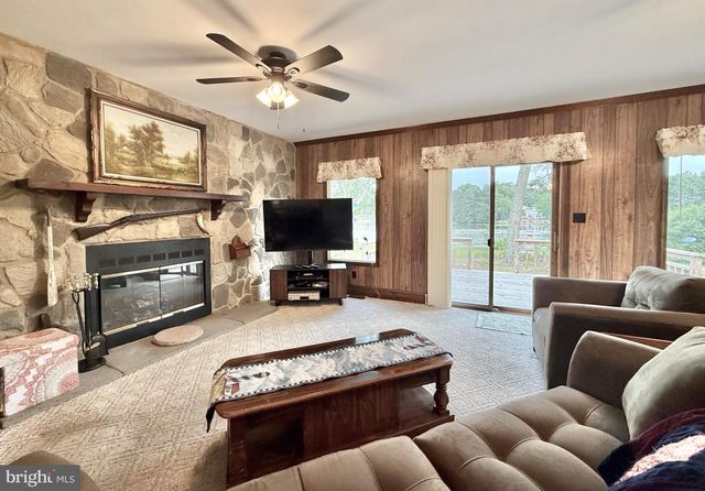 119 CEDAR LAKE DR, Williamstown, NJ 08094