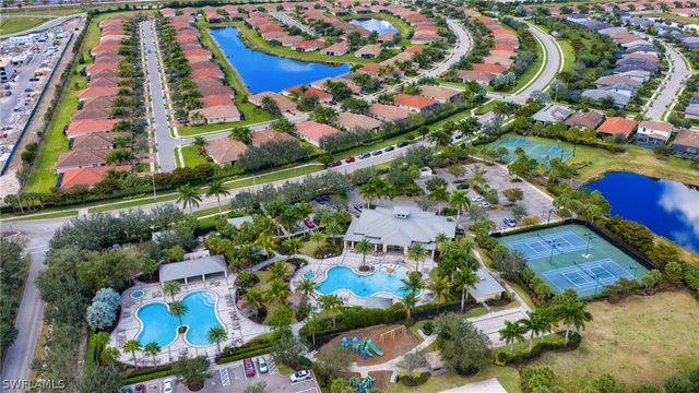 2543 Vine AVE, Naples, FL 34120