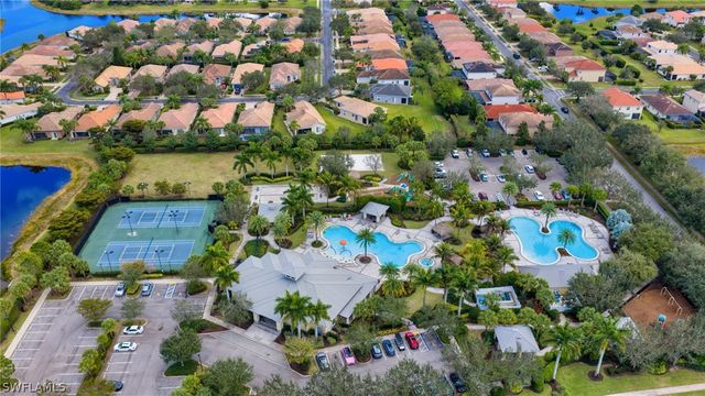 2543 Vine AVE, Naples, FL 34120