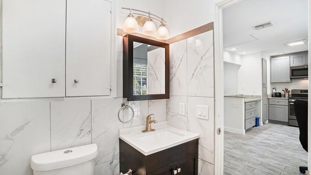 263 22ND STREET N, St Petersburg, FL 33713