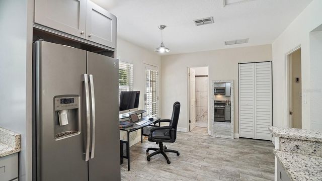 263 22ND STREET N, St Petersburg, FL 33713