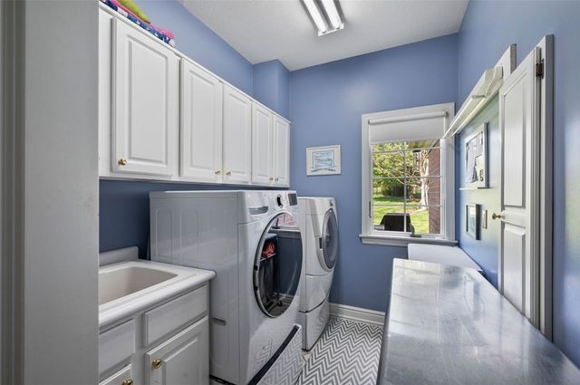 2004 Quincey Drive, Jefferson Hills, PA 15025