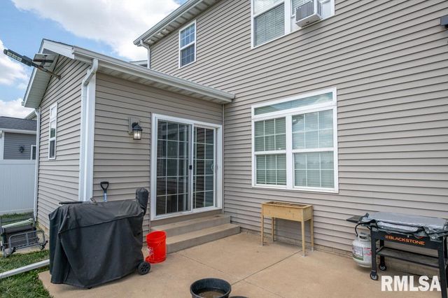 1622 SAVILE Lane, Washington, IL 61571