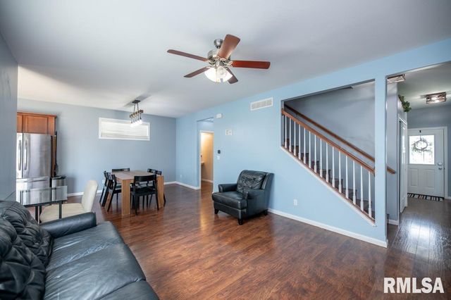 1622 SAVILE Lane, Washington, IL 61571