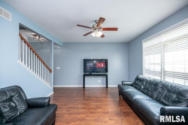 1622 SAVILE Lane, Washington, IL 61571