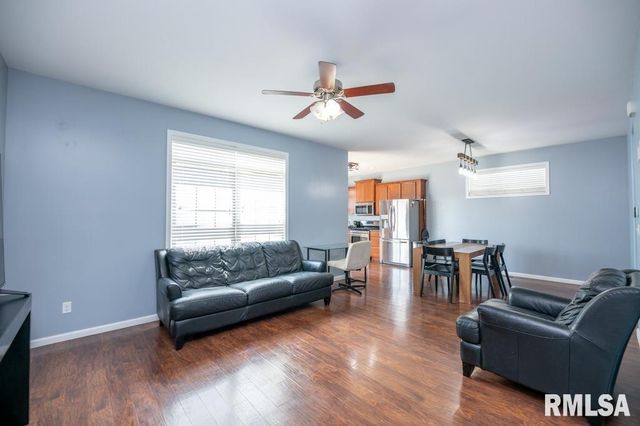 1622 SAVILE Lane, Washington, IL 61571