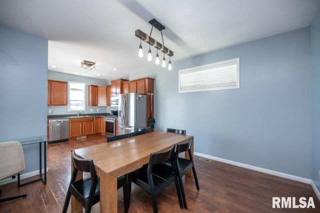 1622 SAVILE Lane, Washington, IL 61571