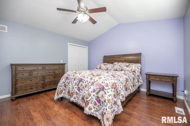 1622 SAVILE Lane, Washington, IL 61571