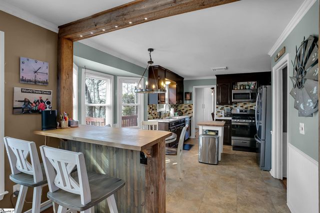 5 Foxtrail Court, Simpsonville, SC 29680