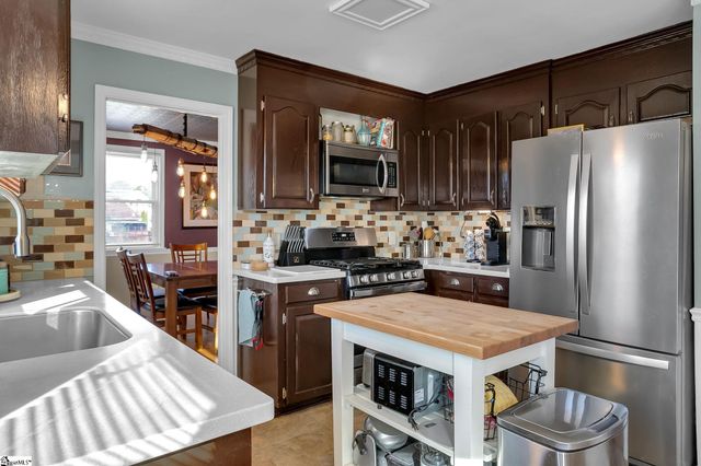 5 Foxtrail Court, Simpsonville, SC 29680