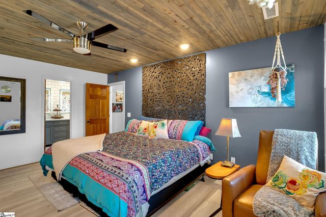 5 Foxtrail Court, Simpsonville, SC 29680