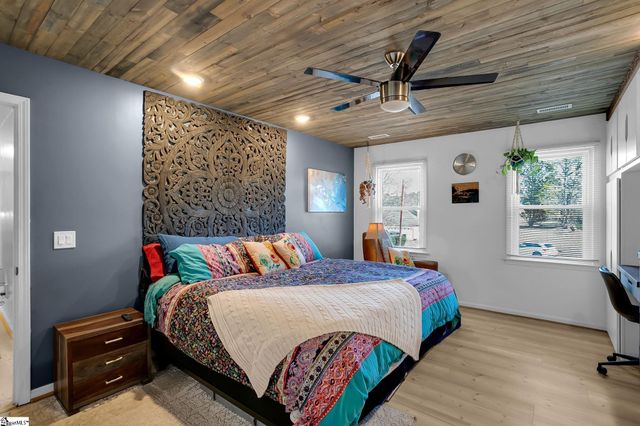 5 Foxtrail Court, Simpsonville, SC 29680