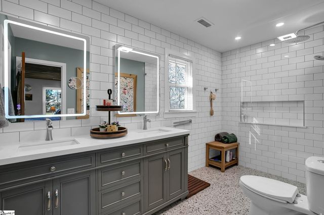 5 Foxtrail Court, Simpsonville, SC 29680