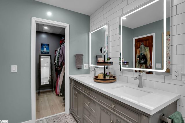 5 Foxtrail Court, Simpsonville, SC 29680