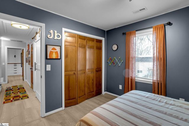 5 Foxtrail Court, Simpsonville, SC 29680