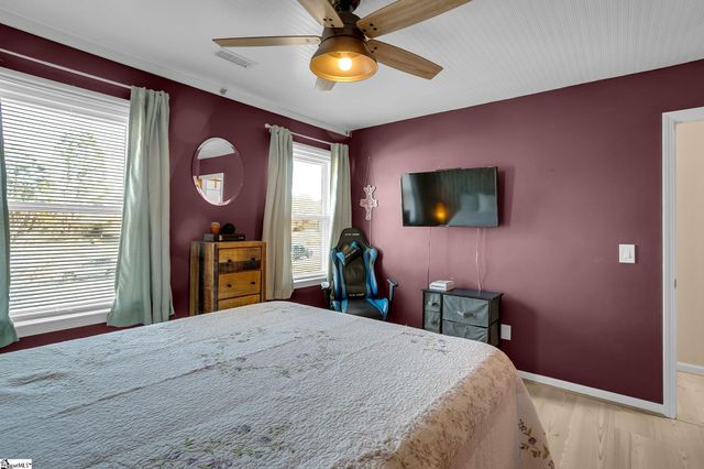 5 Foxtrail Court, Simpsonville, SC 29680