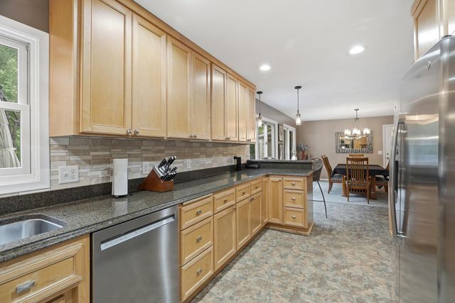 14901 Williston Lane, Minnetonka, MN 55345