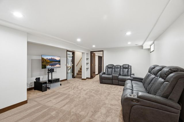 14901 Williston Lane, Minnetonka, MN 55345