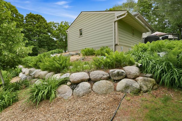 14901 Williston Lane, Minnetonka, MN 55345