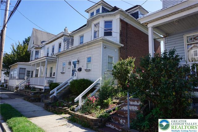 1074 West Berwick Street, Easton, PA 18042