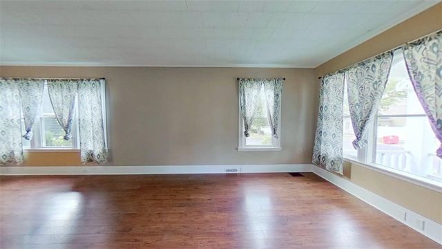 211 South West Street, Geneva City, NY 14456