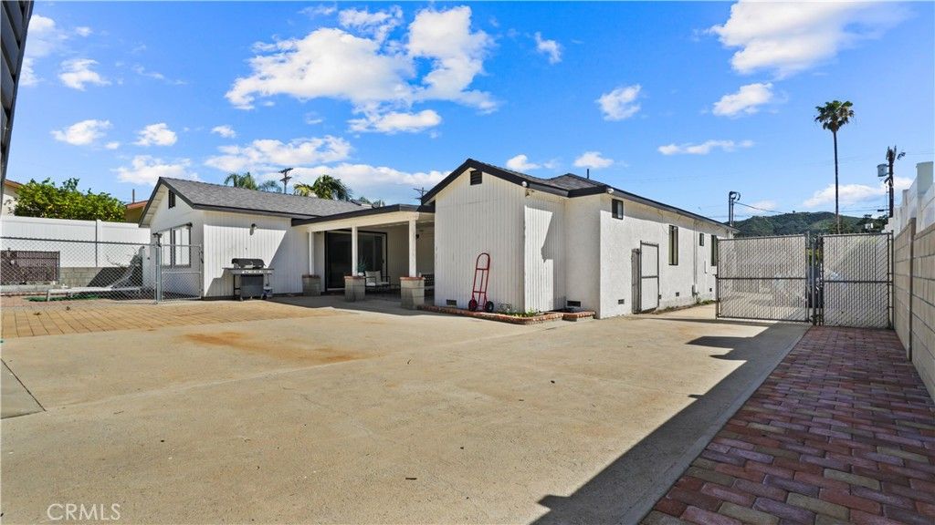 Image 31 of property listing at 7815 Fenwick, Los Angeles, CA 91040