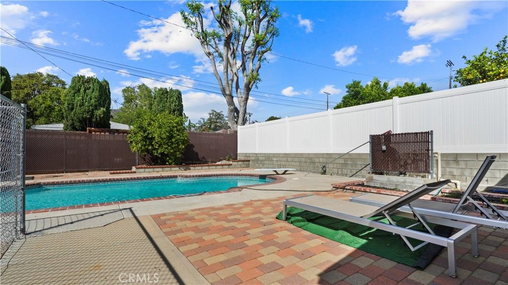 Image 34 of property listing at 7815 Fenwick, Los Angeles, CA 91040