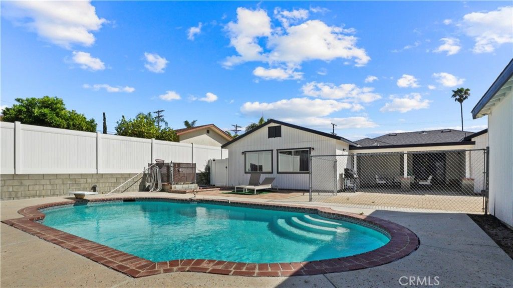 Image 36 of property listing at 7815 Fenwick, Los Angeles, CA 91040