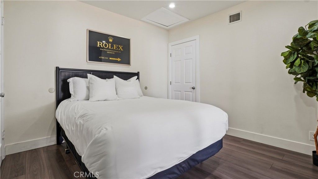 Image 37 of property listing at 7815 Fenwick, Los Angeles, CA 91040