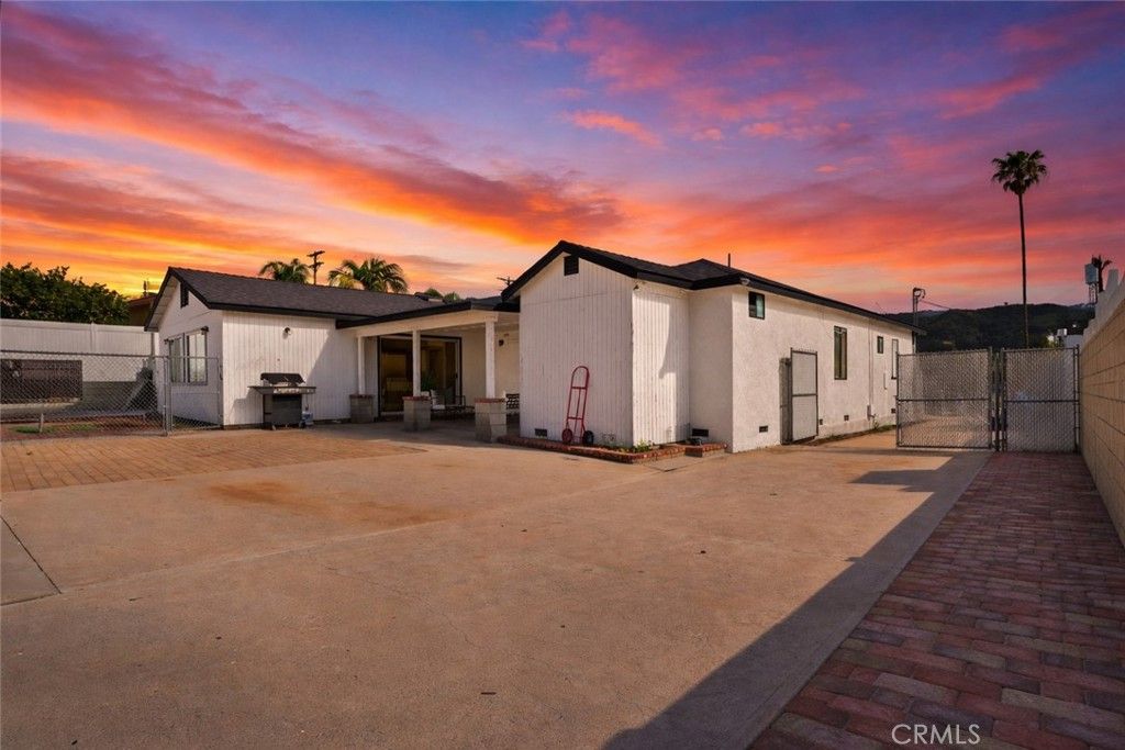 Image 55 of property listing at 7815 Fenwick, Los Angeles, CA 91040