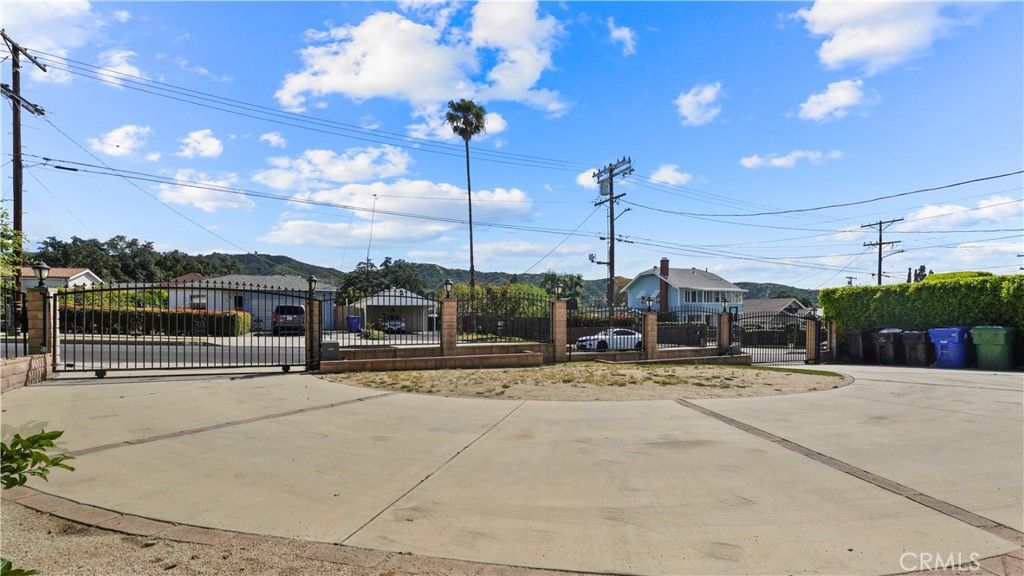 Image 64 of property listing at 7815 Fenwick, Los Angeles, CA 91040