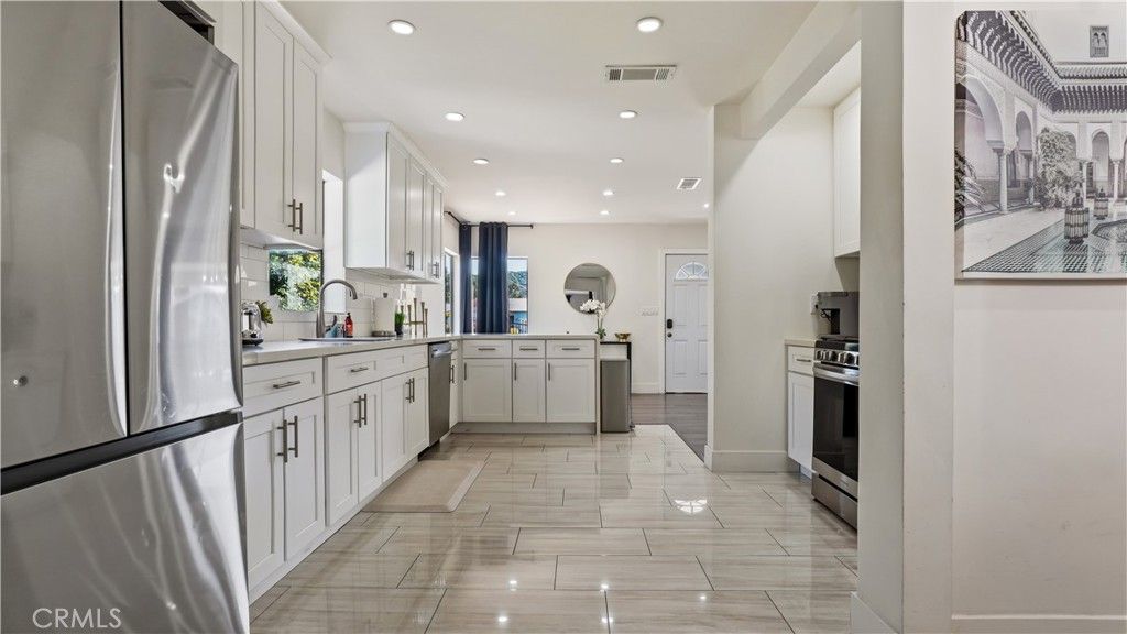 Image 72 of property listing at 7815 Fenwick, Los Angeles, CA 91040