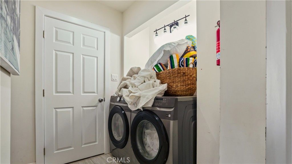 Image 75 of property listing at 7815 Fenwick, Los Angeles, CA 91040