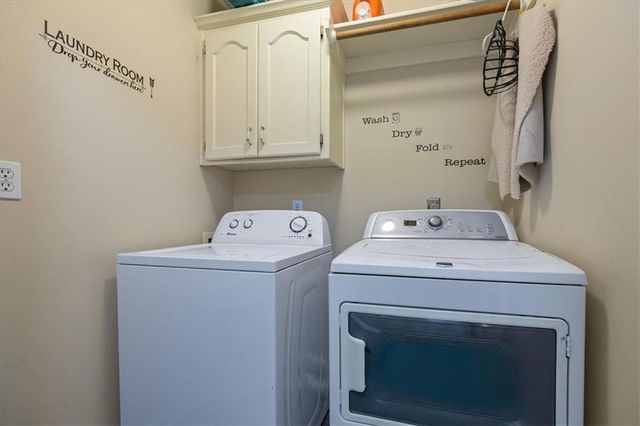 1300 SE Princeton Drive, Lee's Summit, MO 64081