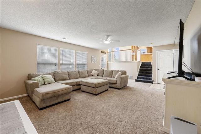 1300 SE Princeton Drive, Lee's Summit, MO 64081