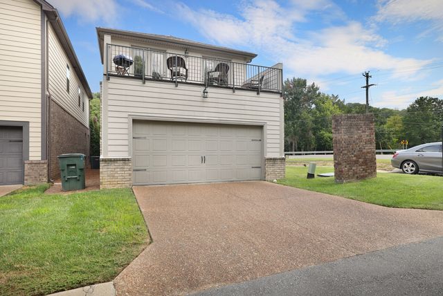 200 Cedar Place Row, Nashville, TN 37221