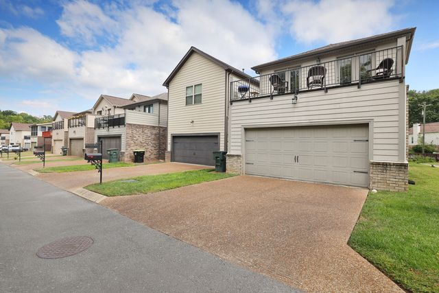 200 Cedar Place Row, Nashville, TN 37221