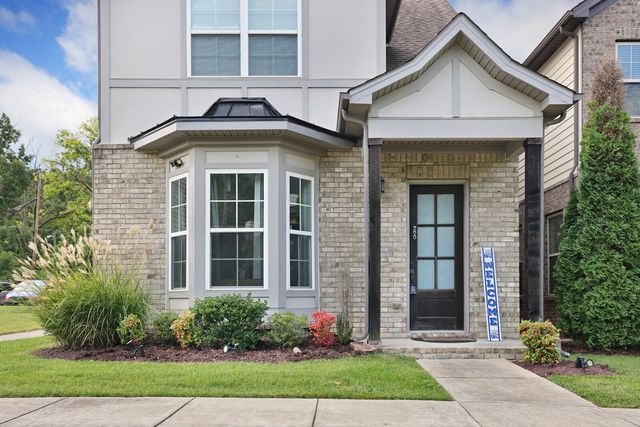 200 Cedar Place Row, Nashville, TN 37221