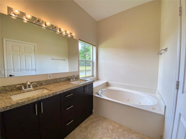 837 Tanglewood Cir ., Weston, FL 33327