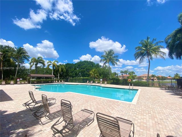 837 Tanglewood Cir ., Weston, FL 33327